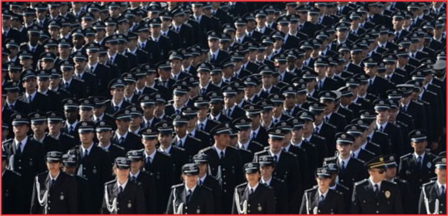 104 POLİS MÜDÜRÜ 1. SINIFA TERFİ ETTİRİLDİ