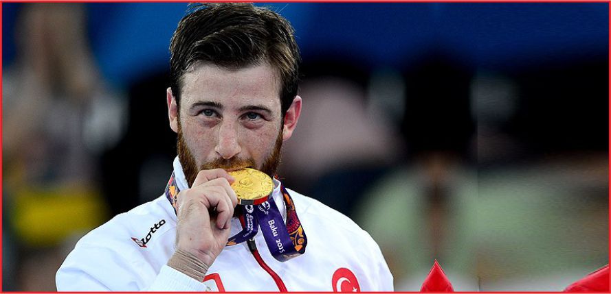 MİLLİ KARATECİ ERKAN'DAN ALTIN MADALYA