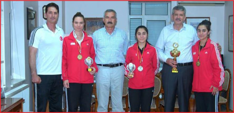 ALKIŞLAR DURU AİLESİNE !