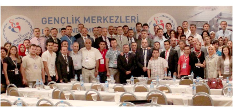 GENÇLİK MERKEZLERİ TÜRKİYE GENÇLİĞİ İÇİN TOPLANDI