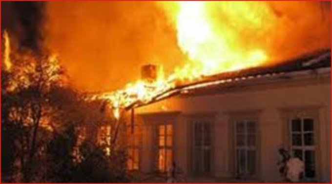 Çukurbağ\&#039;da  Ev Yangını: 1 Ölü