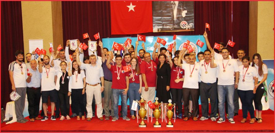 KARAMANLI SATRANÇÇILAR KONYA’DAN BAŞARIYLA DÖNDÜ