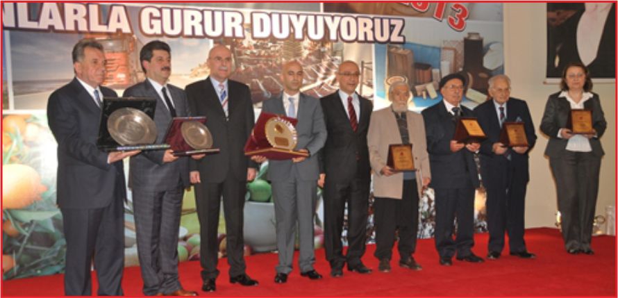 “TÜRKİYE’Yİ FAKİRLEŞTİRMEK İSTİYORLAR”