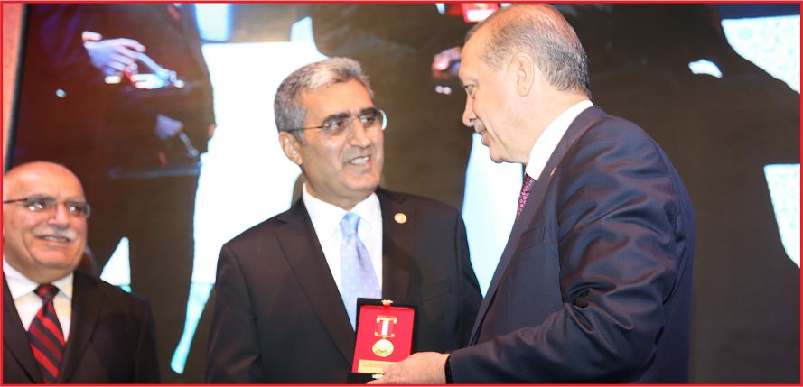 KIZILAY’DAN KONUK’A ALTIN MADALYA