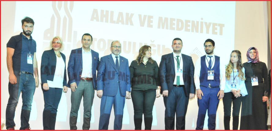 "HAYATA OLUMSUZ BAKAN GÖZLÜĞÜNÜZÜ DEĞİŞTİRİN"