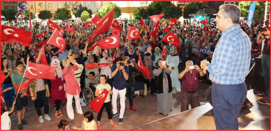 “DEMOKRASİMİZ İÇİN UYANIK OLMALIYIZ”