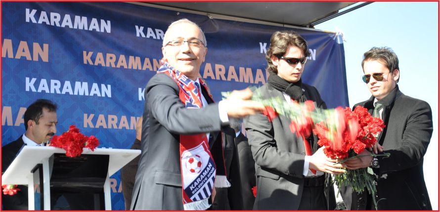 BİR ŞARKISIN SEN !