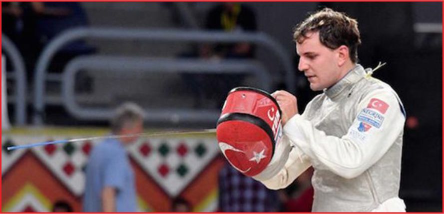 MİLLİ ESKRİMCİ MİNUTO'DAN GÜMÜŞ MADALYA