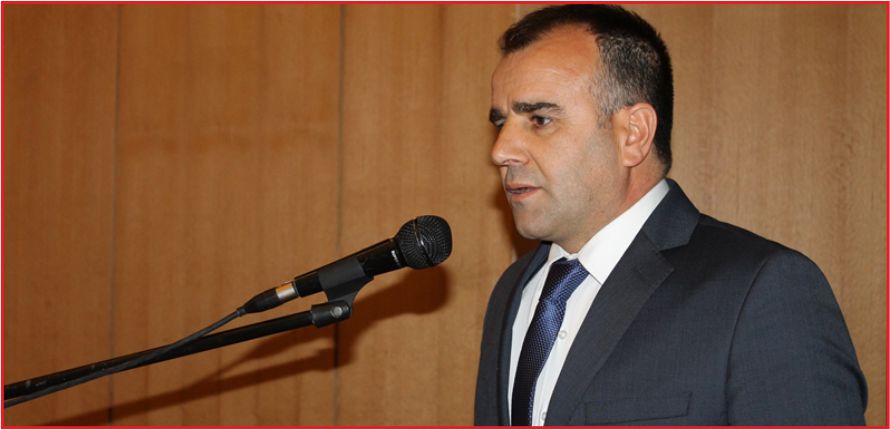 “OKUYAN ECDANIN VARİSLERİYİZ”