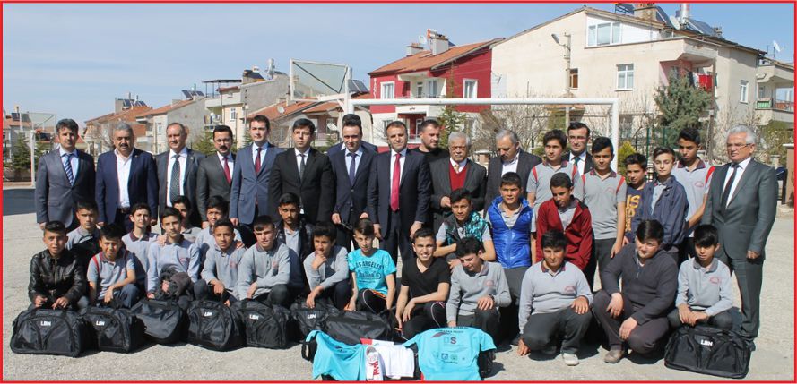 "SPORLA YAŞA" İLE SPORCULARA DESTEK