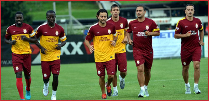 GALATASARAY TOP BAŞI YAPIYOR