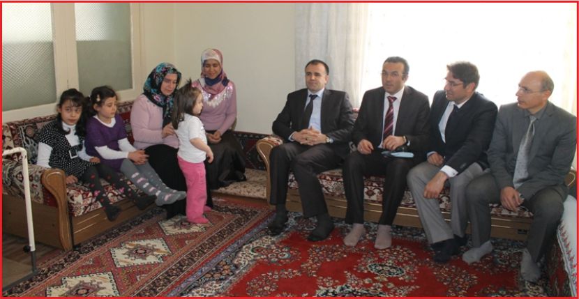 EVDE EĞİTİM GÖREN VİLDAN\&#039;I İL MÜDÜRÜ ZİYARET ETTİ