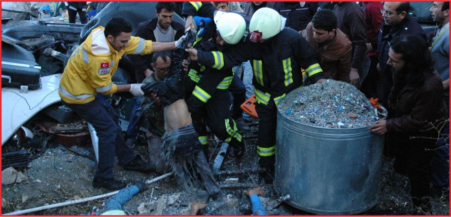 SU DOLU ÇUKURA DÜŞEN ÇOCUK ÖLDÜ