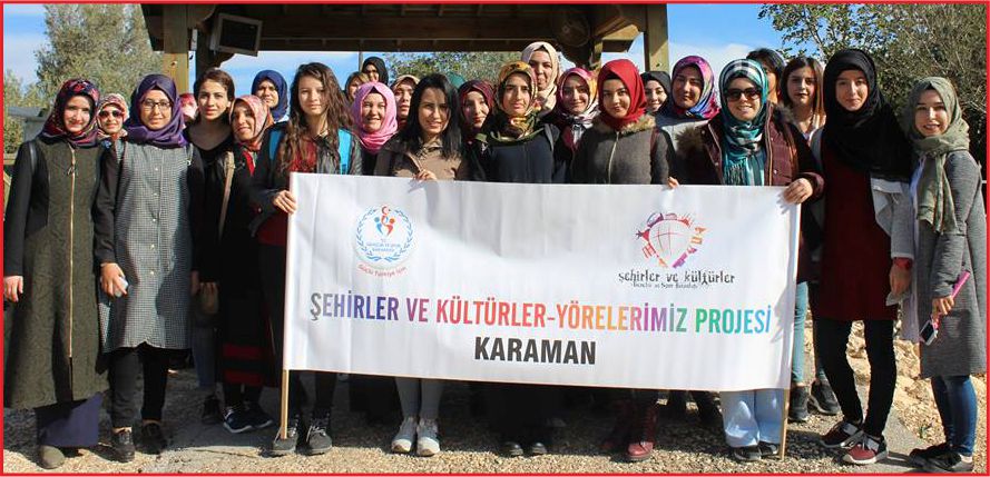 KARAMANLI GENÇLER MERSİN’İ GEZDİ