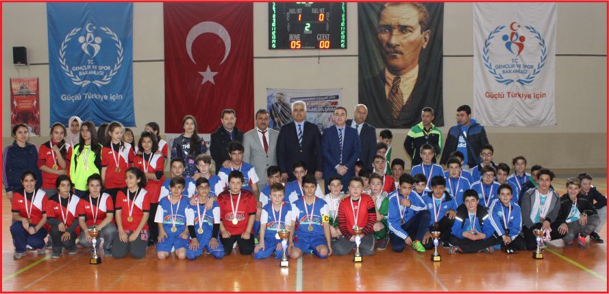 FUTSAL MÜSABAKALARI SONA ERDİ