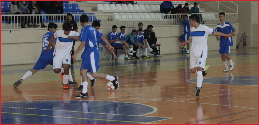 FUTSAL’DA HEYECAN TÜM HIZIYLA DEVAM EDİYOR