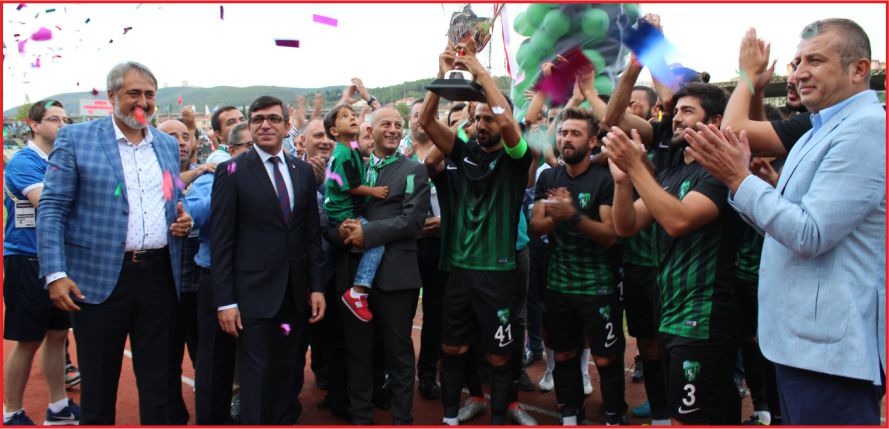 SPOR TOTO 3. LİG'İN YENİ TAKIMLARI KUPALARINA KAVUŞTU