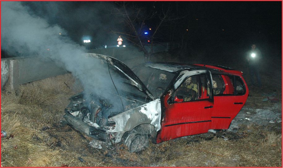 KAZA YAPAN OTOMOBİL YANDI