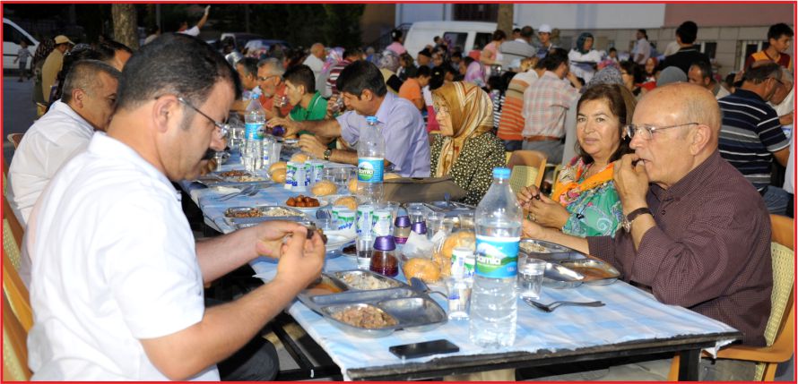 ÇELTEK MAHALLESİ İFTARDA BULUŞTU!