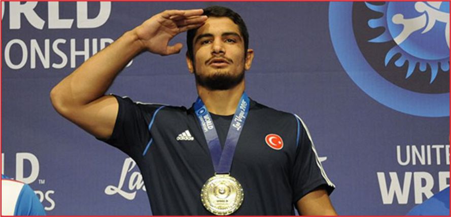 TAHA AKGÜL DÜNYA ŞAMPİYONU !