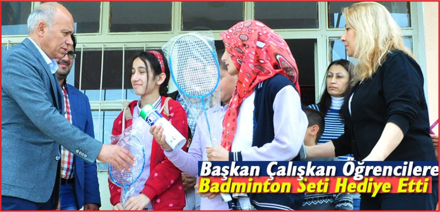 BAŞKAN’DAN ÖĞRENCİLERE BADMİNTON SETİ
