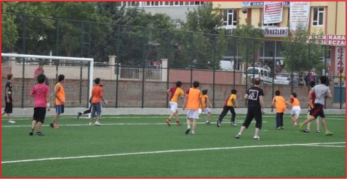 U-17 FUTBOL\&#039;DA GOL YAĞMURU