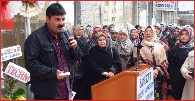 MACERACI KARAMAN’DA BAYAN DERNEĞİ AÇTI