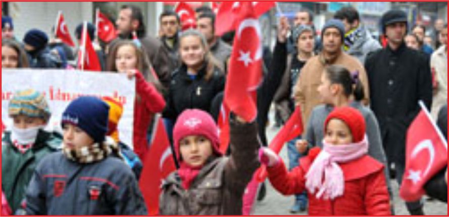 KARAMAN, SARIKAMIŞ ŞEHİTLERİ İÇİN YÜRÜDÜ