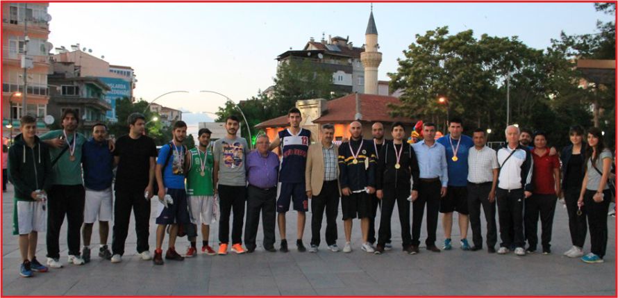 GENÇLİK SPOR ŞAMPİYON !