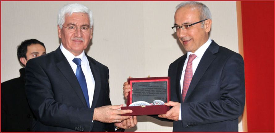 “DİMDİK AYAKTA DURMALIYIZ”