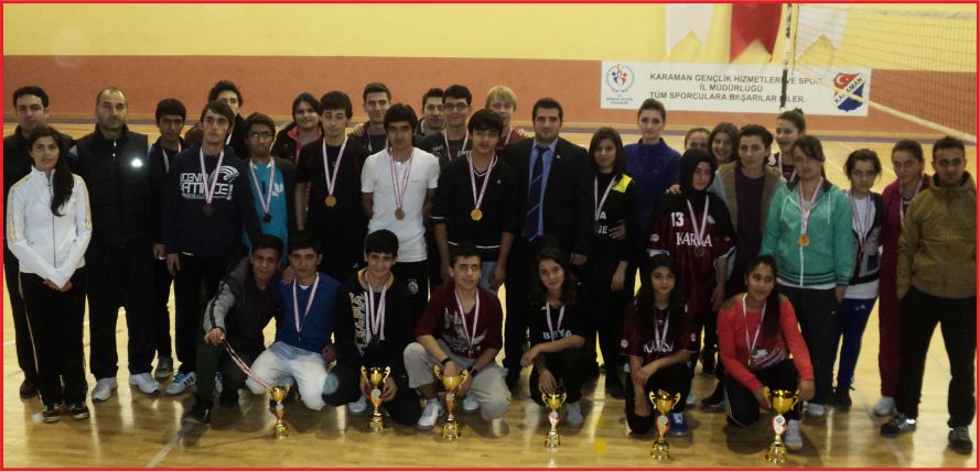 BADMİNTON ‘DA ŞAMPİYONLAR