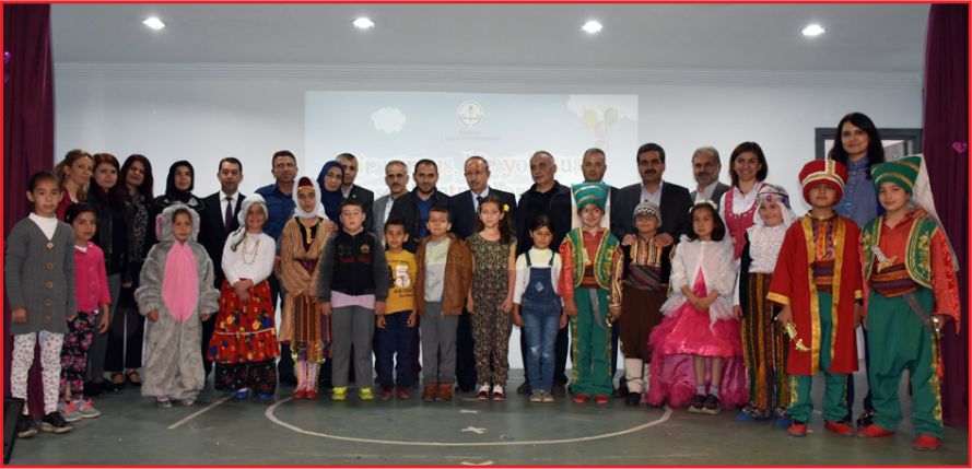 ÖĞRENCİLER MASALLARINI BÜYÜKLER İÇİN ANLATTI