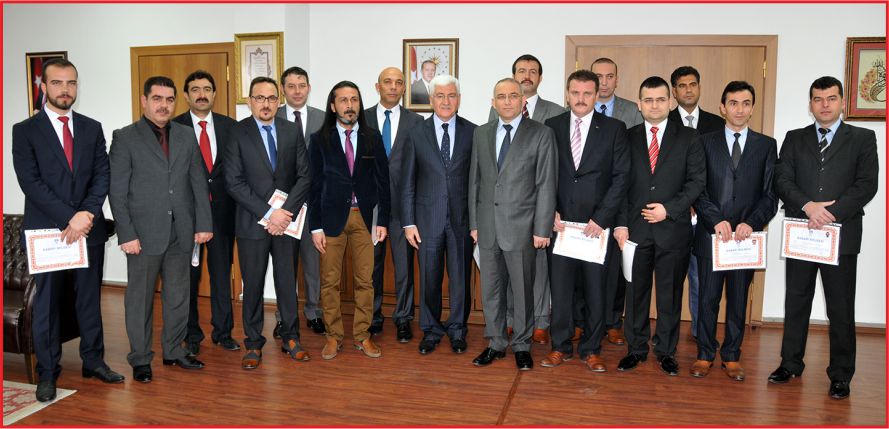 EMNİYET’DE BAŞARILI PERSONELE ÖDÜL