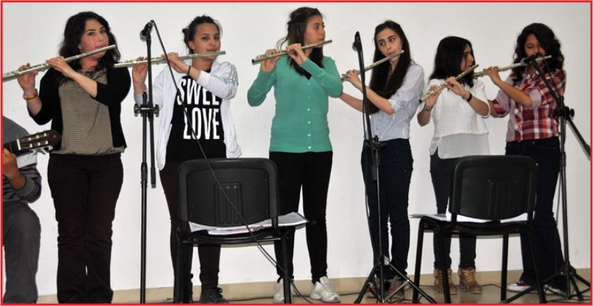 ÇOCUKLAR GÖNÜLLERİNCE EĞLENDİ !