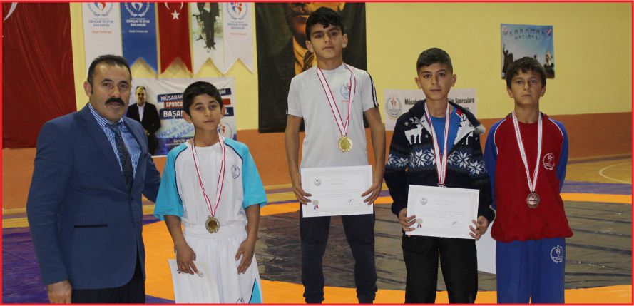 MİNDERİN PEHLİVANLARI GÖZ KAMAŞTIRDI