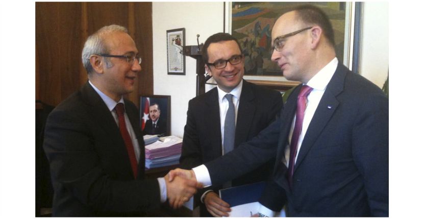 METRO KARAMAN’A GELECEK !