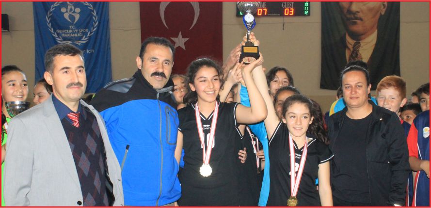 BİFA ORTAOKULU ŞAMPİYON