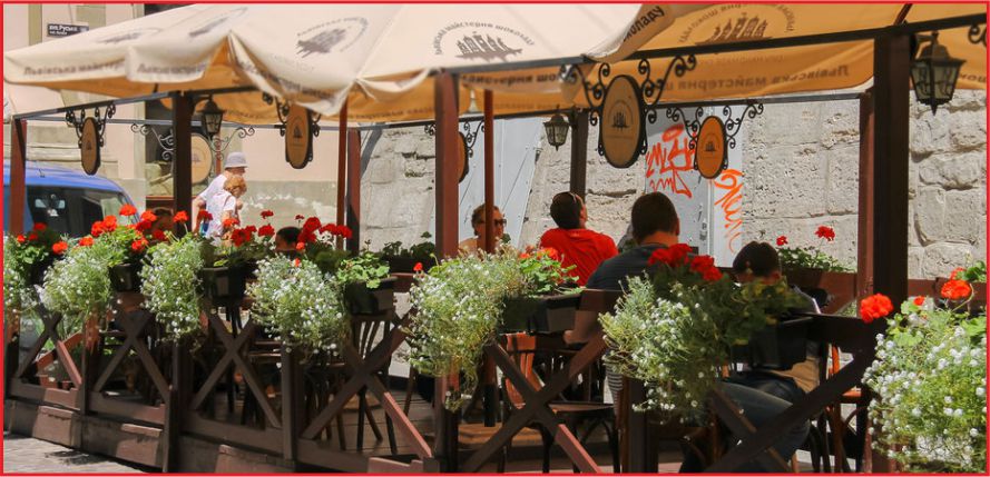 RESTORANTLARIN  ‘AÇIK ALANLARINDA’DA SİGARA YASAK