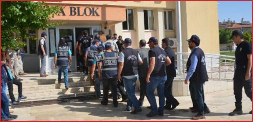 FETÖ OPERASYONUNDA 27 GÖZALTI