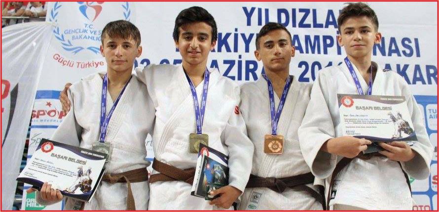 SAMET SERÇELİ TÜRKİYE ÜÇÜNCÜSÜ OLDU