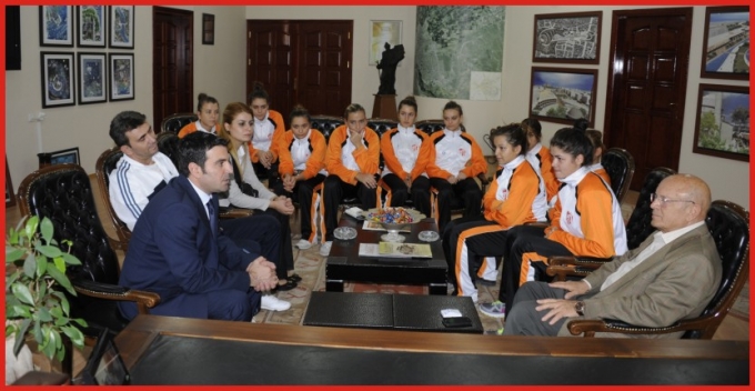 YUNUSEMRESPOR’A BAŞKAN’DAN DESTEK