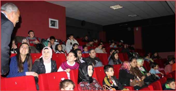 ÇANAKKALE 1915 FİLMİNİ İZLEDİLER