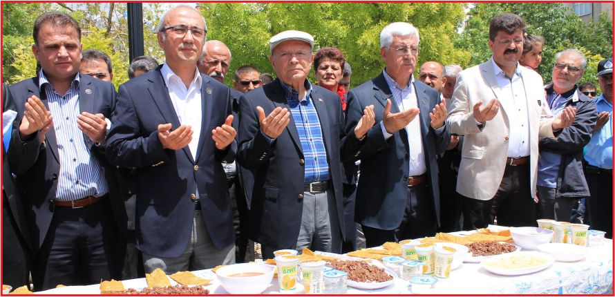 “GEÇMİŞLERİNİZİN RUHUNA DEYSİN”