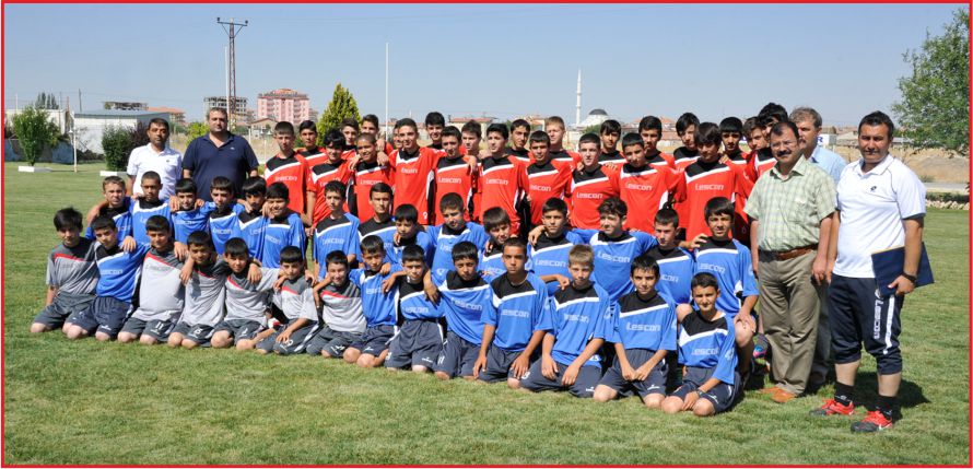 GELECEĞİN FUTBOLCULARI YETİŞİYOR