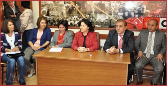 CHP\&#039;DEN ARINÇ\&#039;A PROTESTO