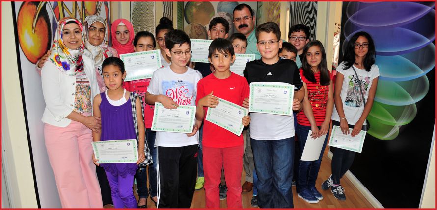 ÖĞRENCİLER SERTİFİKALARINI ALDI