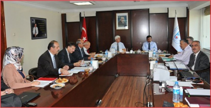 MEVKA\&#039;DAN KARAMAN\&#039;A ÜVEY EVLAT MUAMELESİ Mİ !