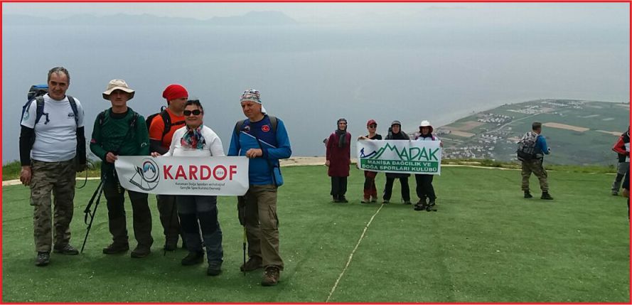 KARDOF'LA 23 NİSAN'DA ÜÇÜ BİR ARADA