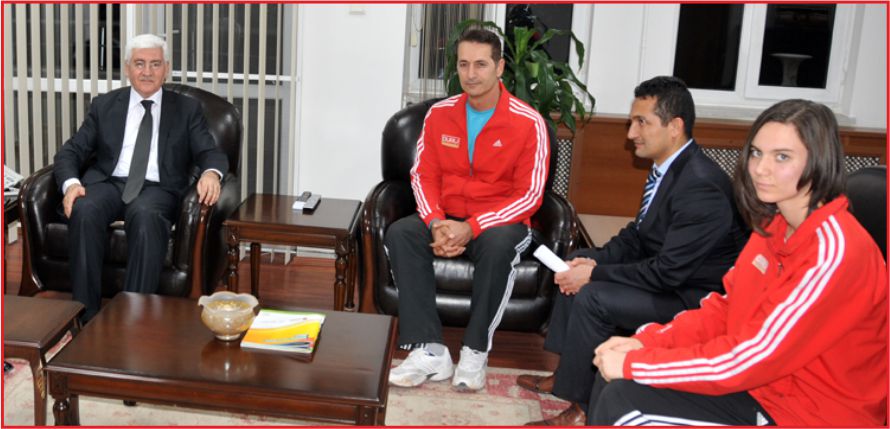 ŞAMPİYON SPORCUDAN VALİ KOCA’YA ZİYARET