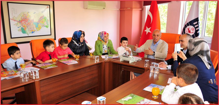 “EĞİTİME ÖNEM VERİYORUZ”